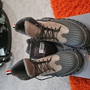 Tom Browne men Boots! Two tone Gray